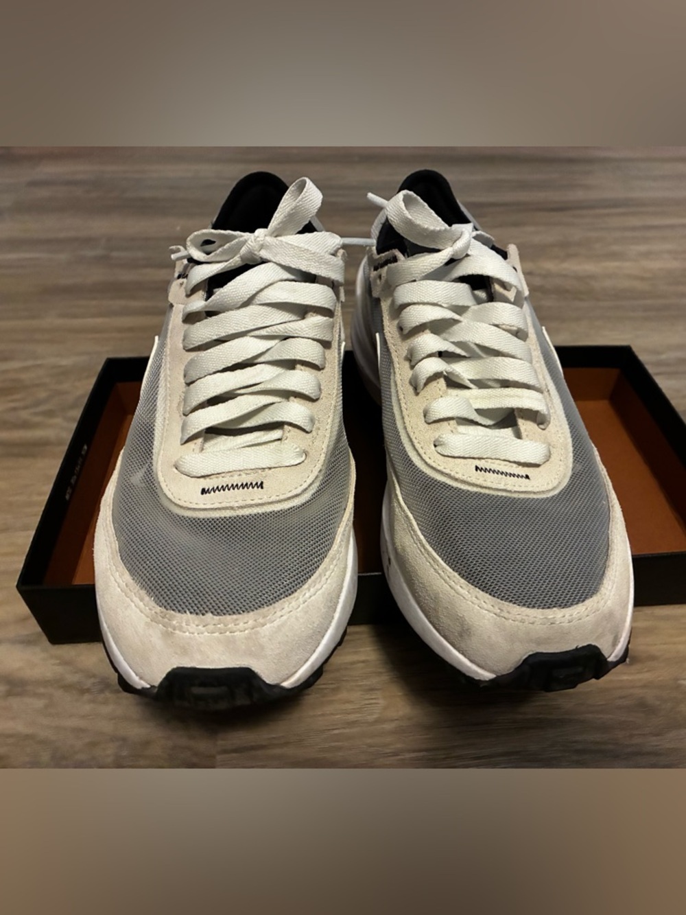 Nike Kids Beige and Gray Low-Top Sneakers